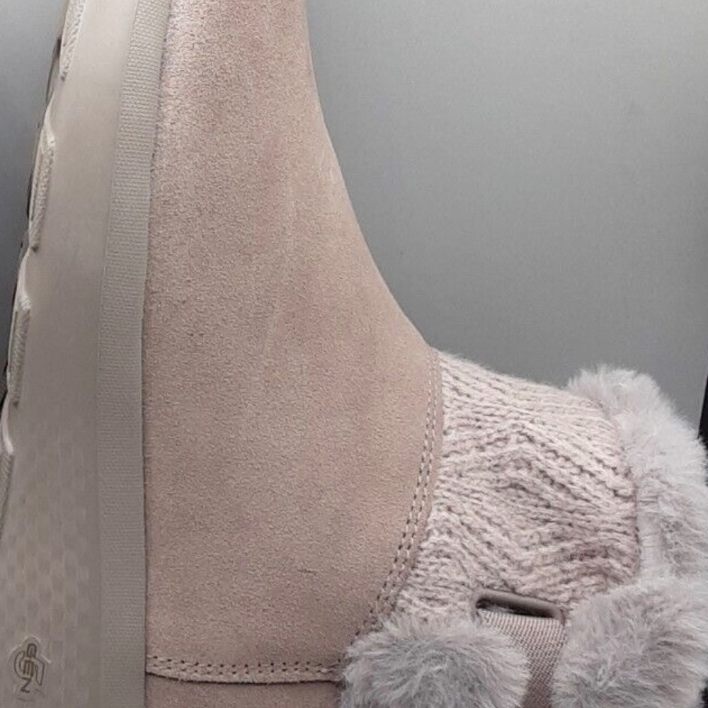 New Skechers On The Go City 2 Cozy Vibe Boots Booties Women's Taupe Faux Fur NIB - Picture 6 of 7